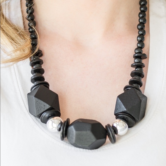 Necklace - Picture 2 of 3